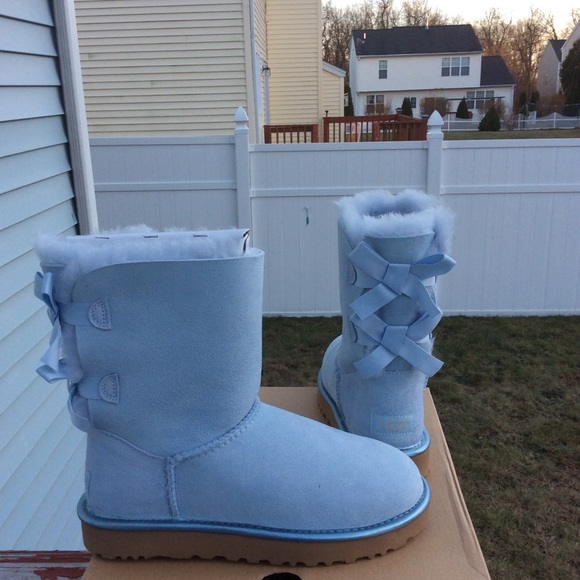 Ugg Bailey Bow II Metallic - Picture 3 of 8